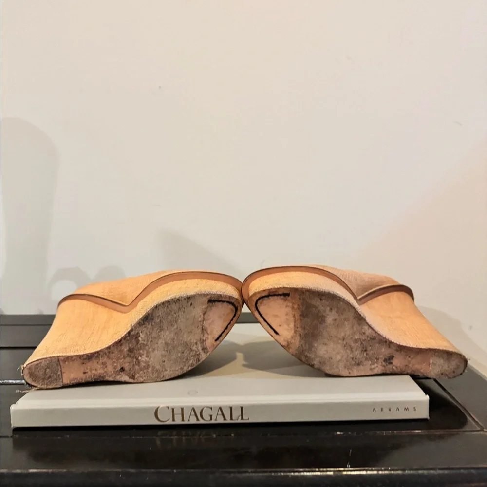 Charlotte Olympia
130mm leather Carmen pumps - Picture 6 of 10